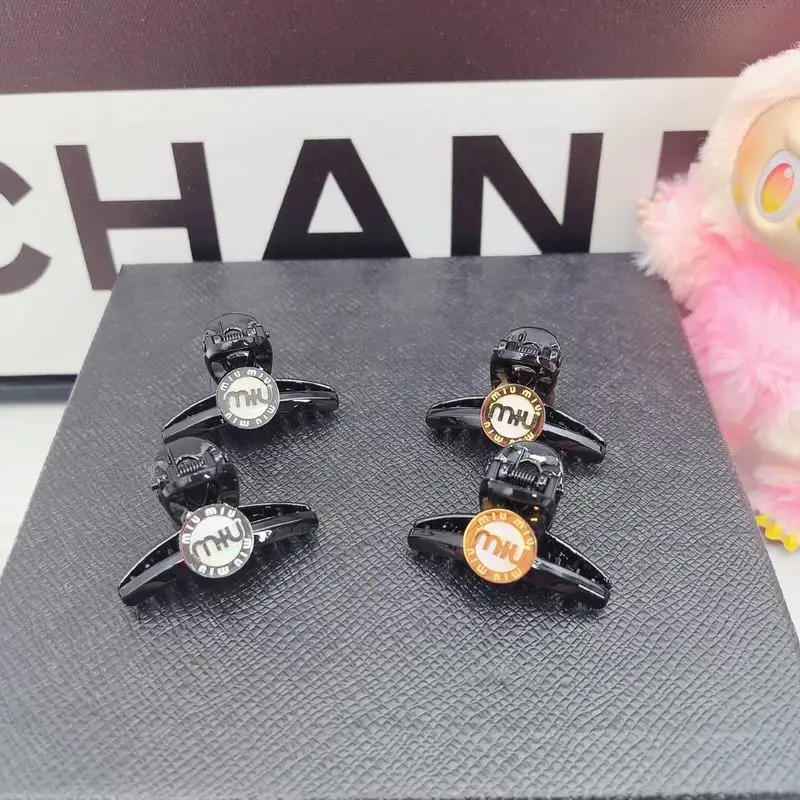 Miumiu Hair Grab Clip dx02